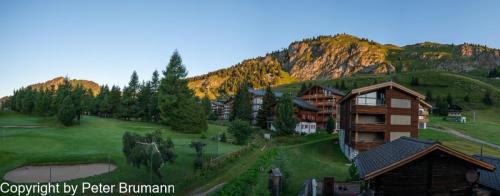 17-2003AQ99M2-05959-Pano